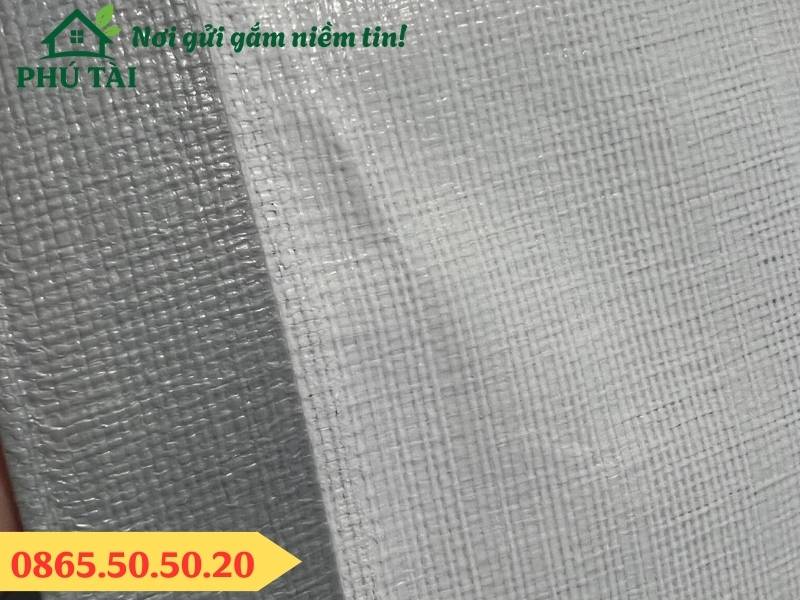 Bạt được ép liền mép để tránh bị tưa sau thời gian sử dụng