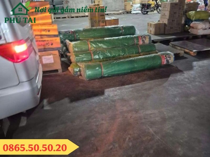 Hỗ trợ giao hàng ra các chành xe liên tỉnh, nhanh nhất, uy tín đảm bảo, có phiếu xác nhận nhà xe