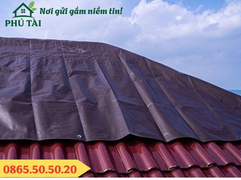 Sử dụng bạt xanh dương tím trong che chắn