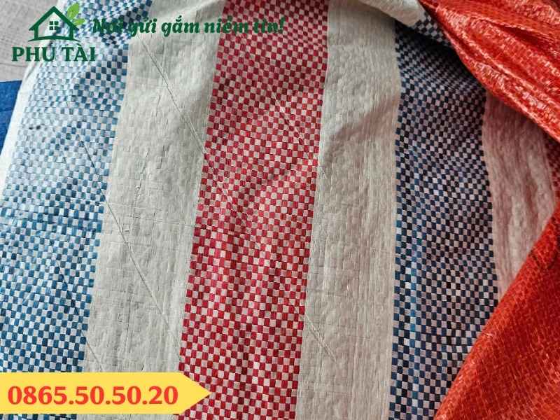 bạt kẻ sọc khổ 4m dài 50m giá rẻ