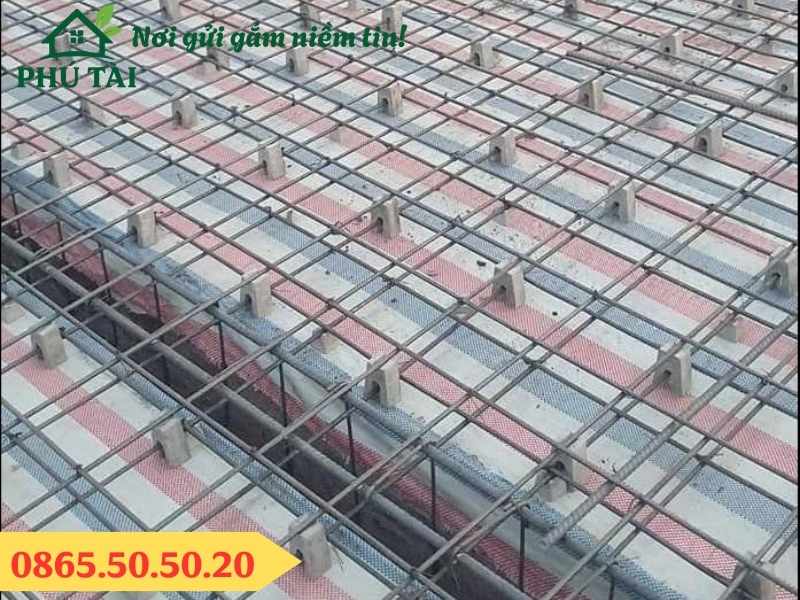 Con kê thép sàn tại Phú Tài