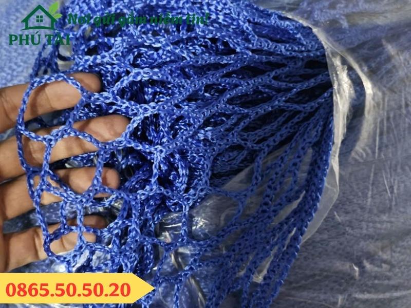 Lưới hứng vật rơi màu xanh dương